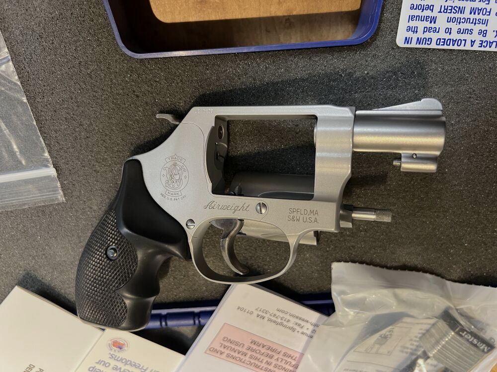 Smith and Wesson S&W 637-2 Airweight .38 Special +P Revolver