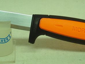 Morakniv Messer Basic 546 - orange,Sauscharf,9,1cm Klinge