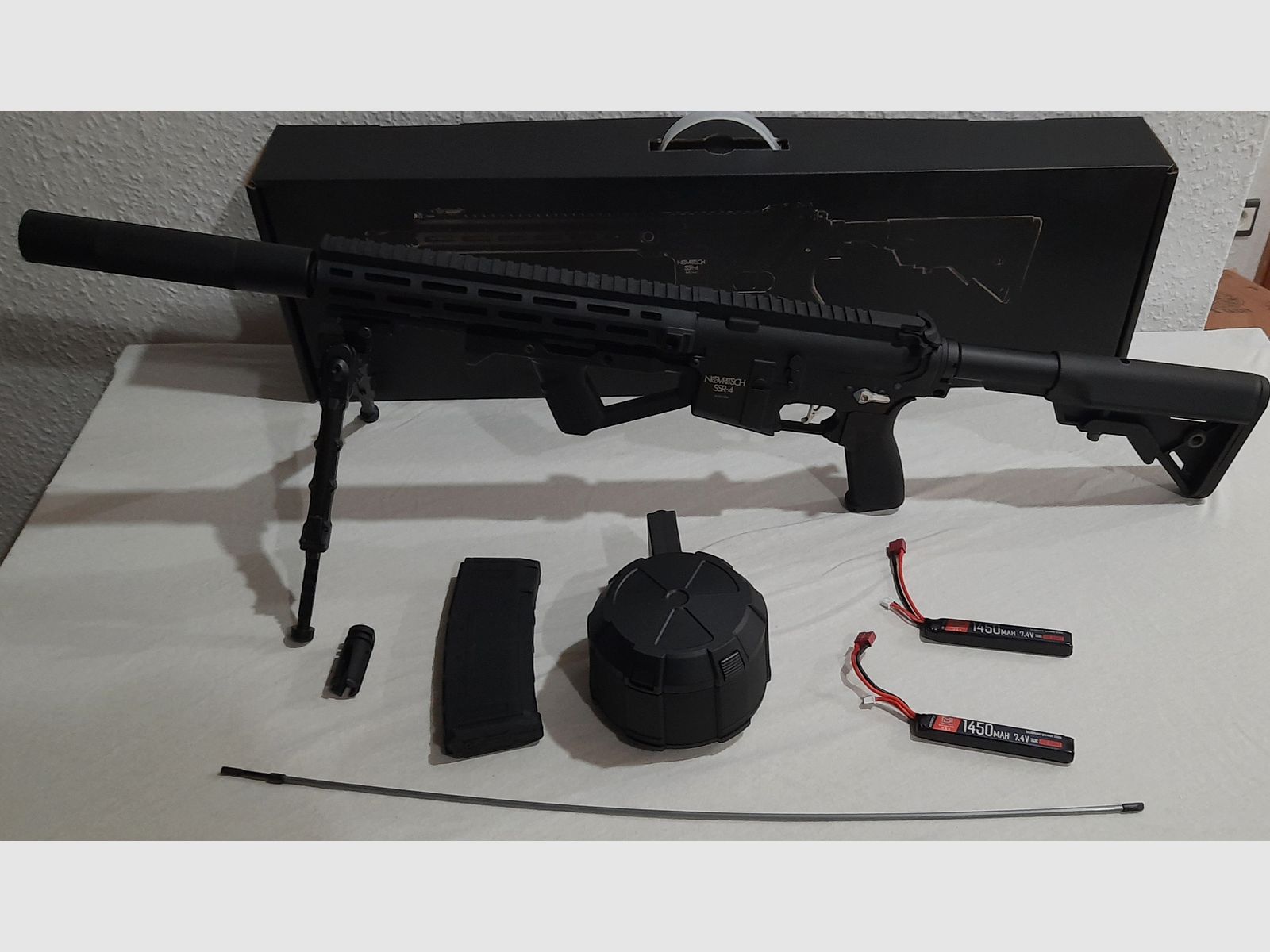 SSR4  von Novritsch mit Zubehör