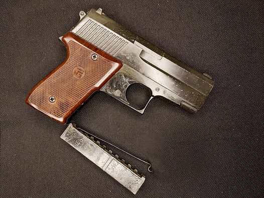 Röhm RG600 Schreckschusspistole .22 l / 6 mm Flobert (PTB 327) RG 600
