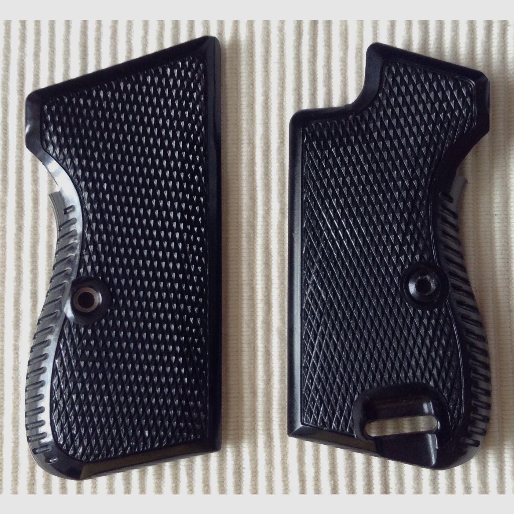 SIG P210 original Griffschalen, SIG P 210 -1,-2,-5 u. -6 Modelle