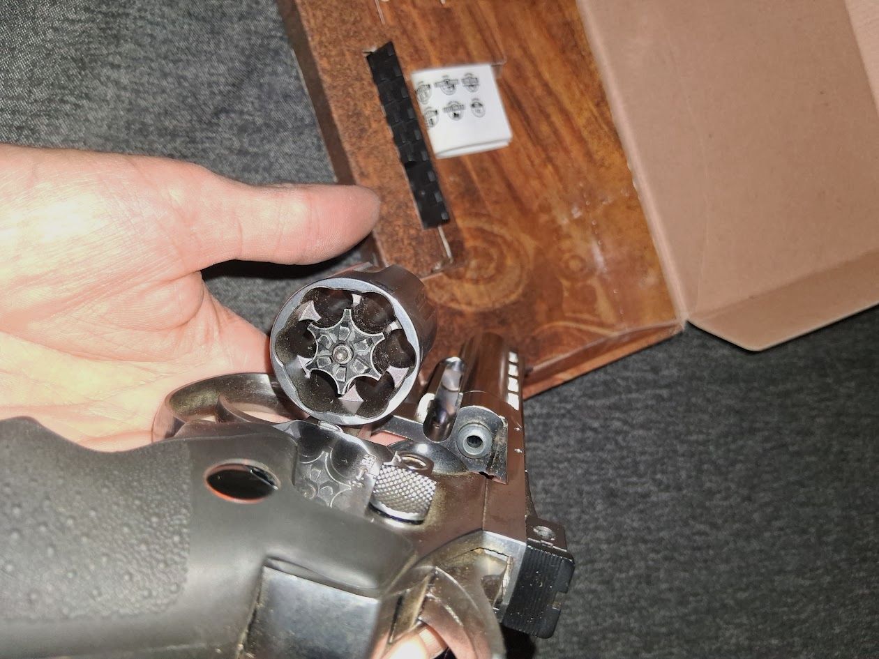 Beretta MOD 84 FS CO2 (4.5 BB) and Legends S - 40 CO2 revolver (4.5 diabolo), both with boxes., image 4 of 10