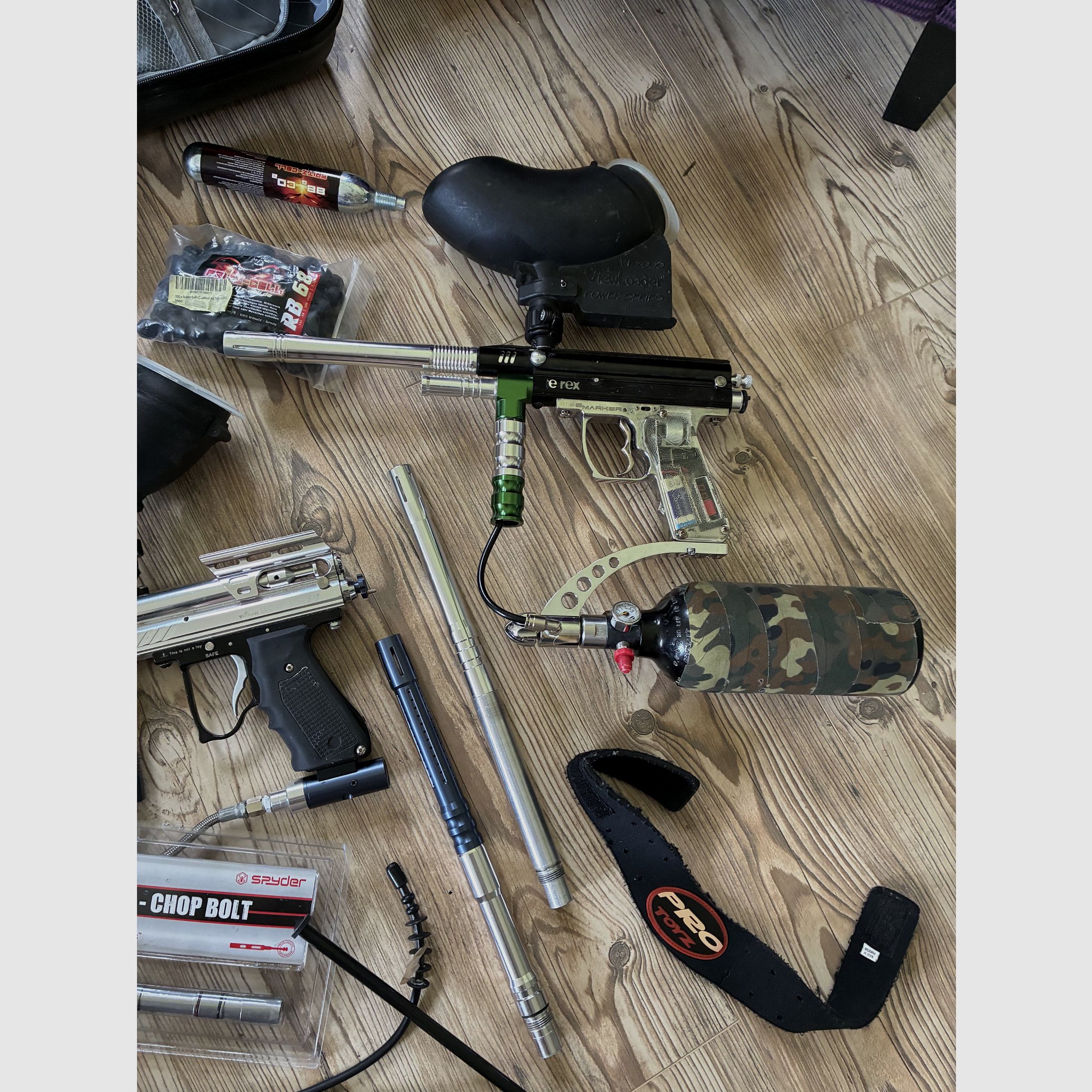 Paintball Makierer und Zubehör Konvolut