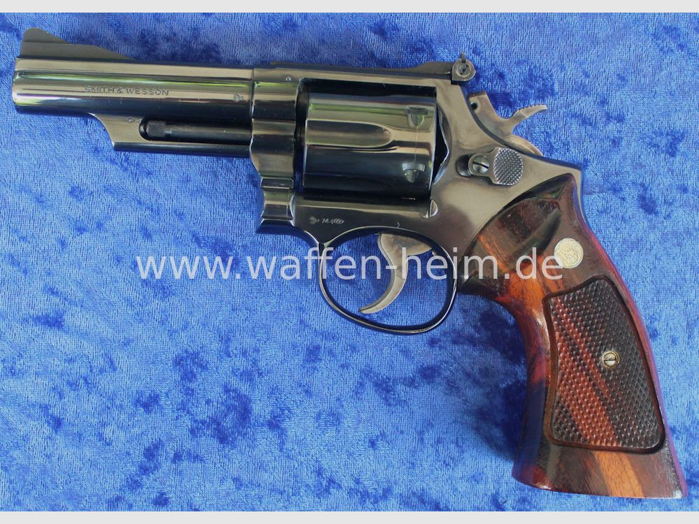 Smith & Wesson 19 - 3 / 4"