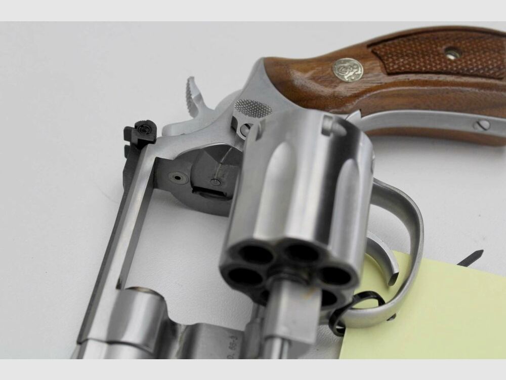 Smith & Wesson M 66 2.5" Modell 66 Stainless .357Mag