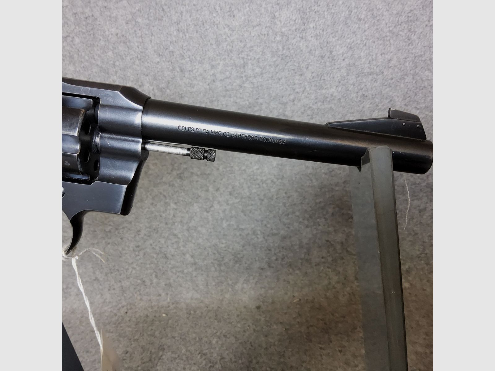 Colt	 Oficerski Mecz