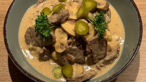 Reh Stroganoff