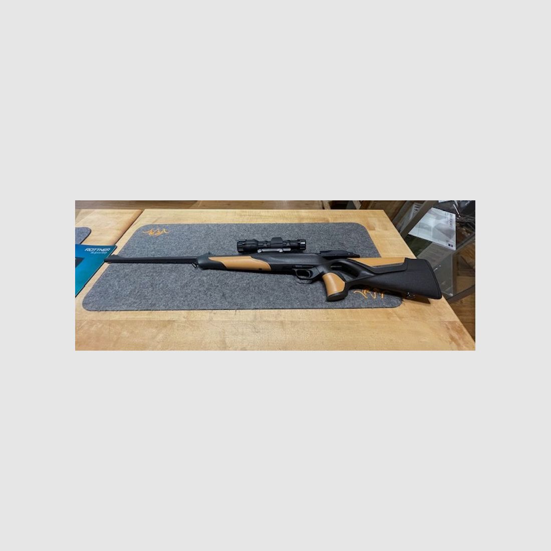 Blaser R8 Success Leather | Gebrauchtwaffe, Bild 2 von 8