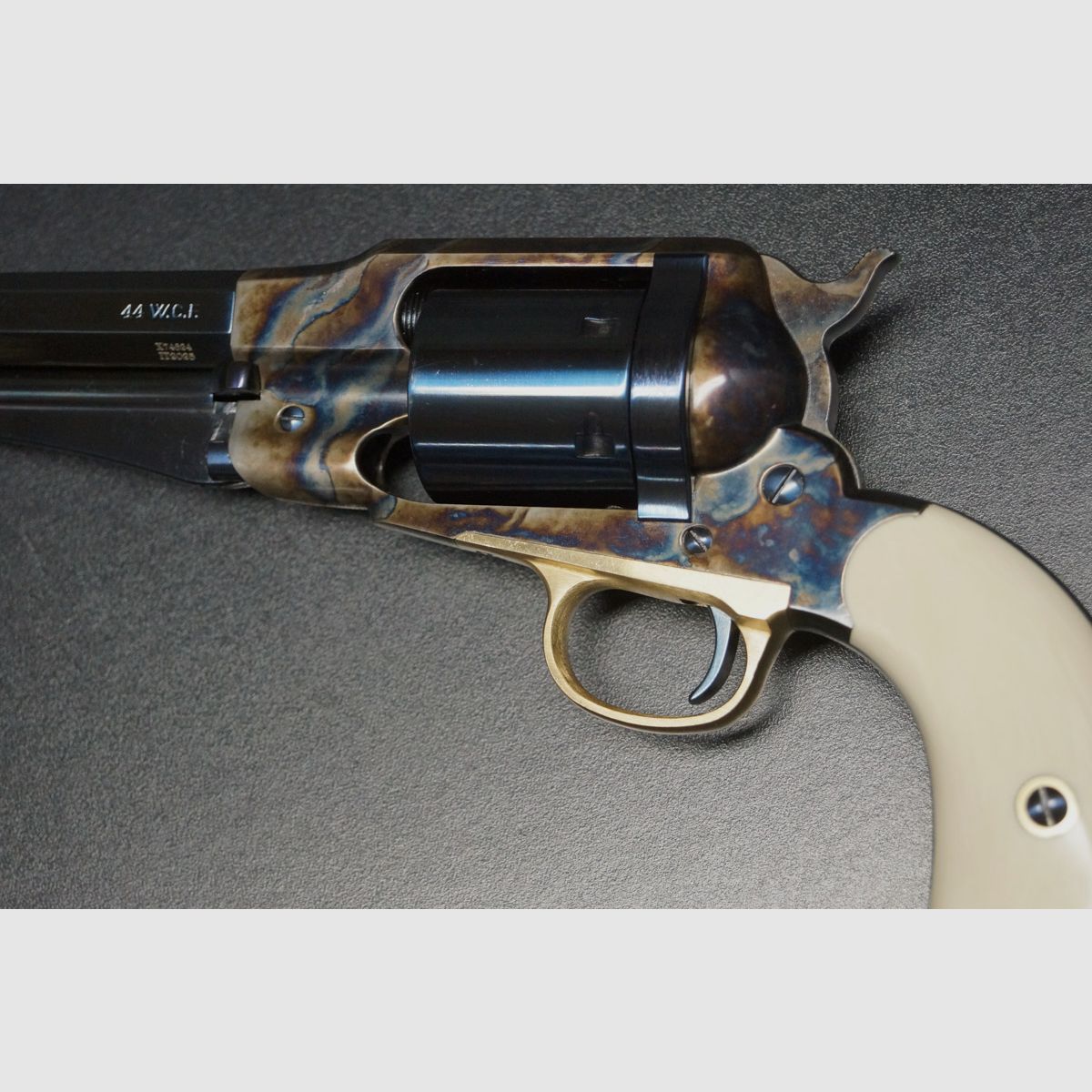 Uberti New Improved Army Carcoal Blue 44-40, Bild 5 von 7