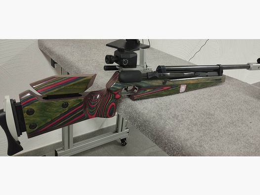 Match Luftgewehr Feinwerkbau 603 Buntschaft Sonderedition rechts 