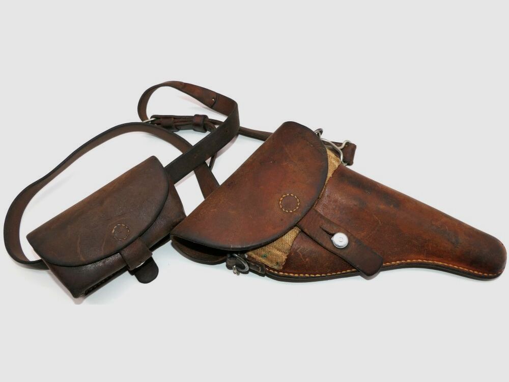 Bern Arms Factory Revolver Swiss Ordinance Mod.1929 in caliber 7.5. Incl. accessories