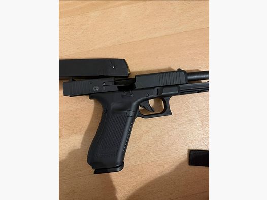 Versteigerung einer Glock 17 PAK gebraucht 