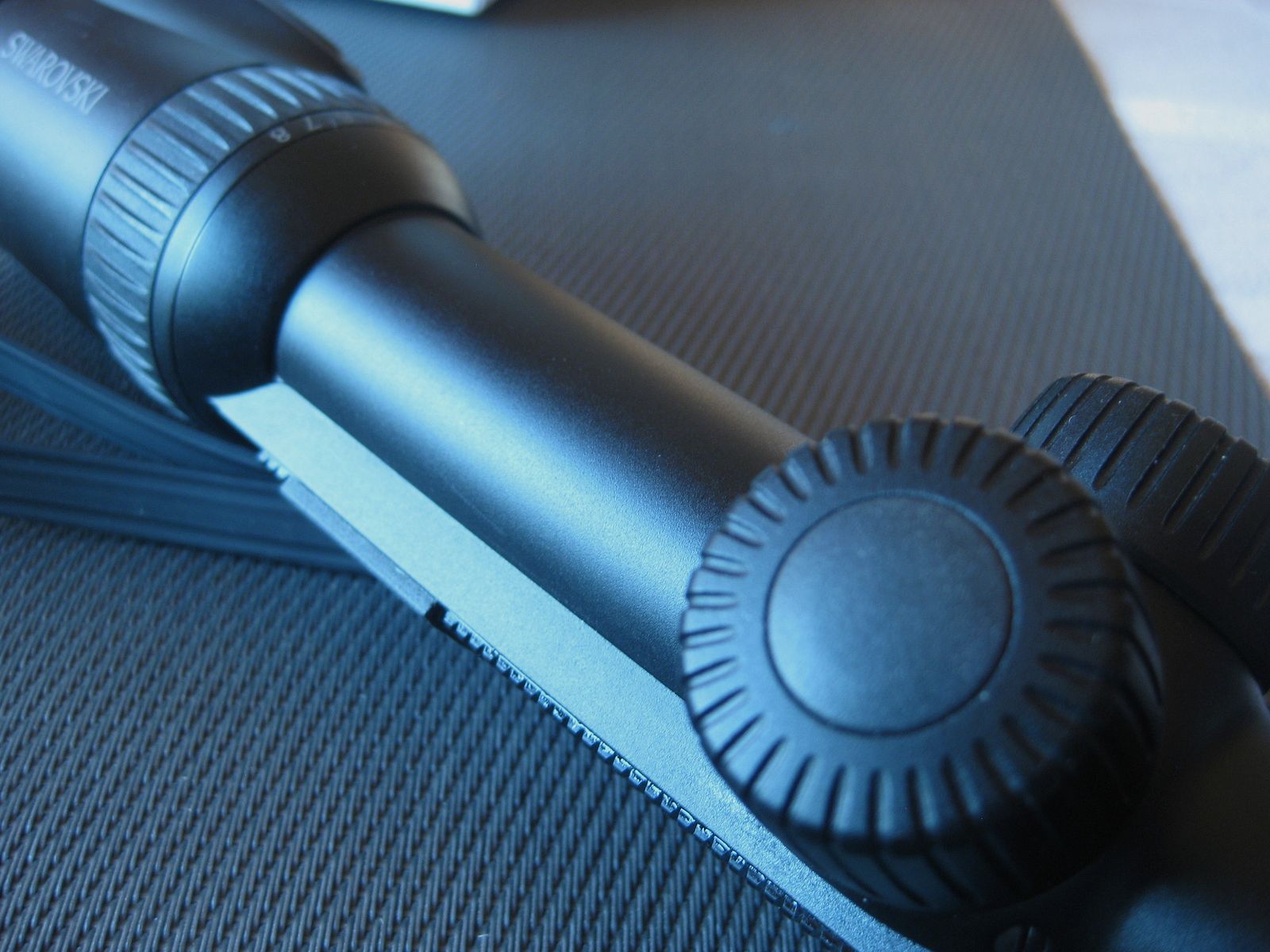 LIKE NEW TOP Swarovski Z8i as 1 - 8 x 24 SR Abs. 4A-i and orig. Blaser saddle mount (high)! No ZEISS-LEICA-SAUER-MAUSER-GPO