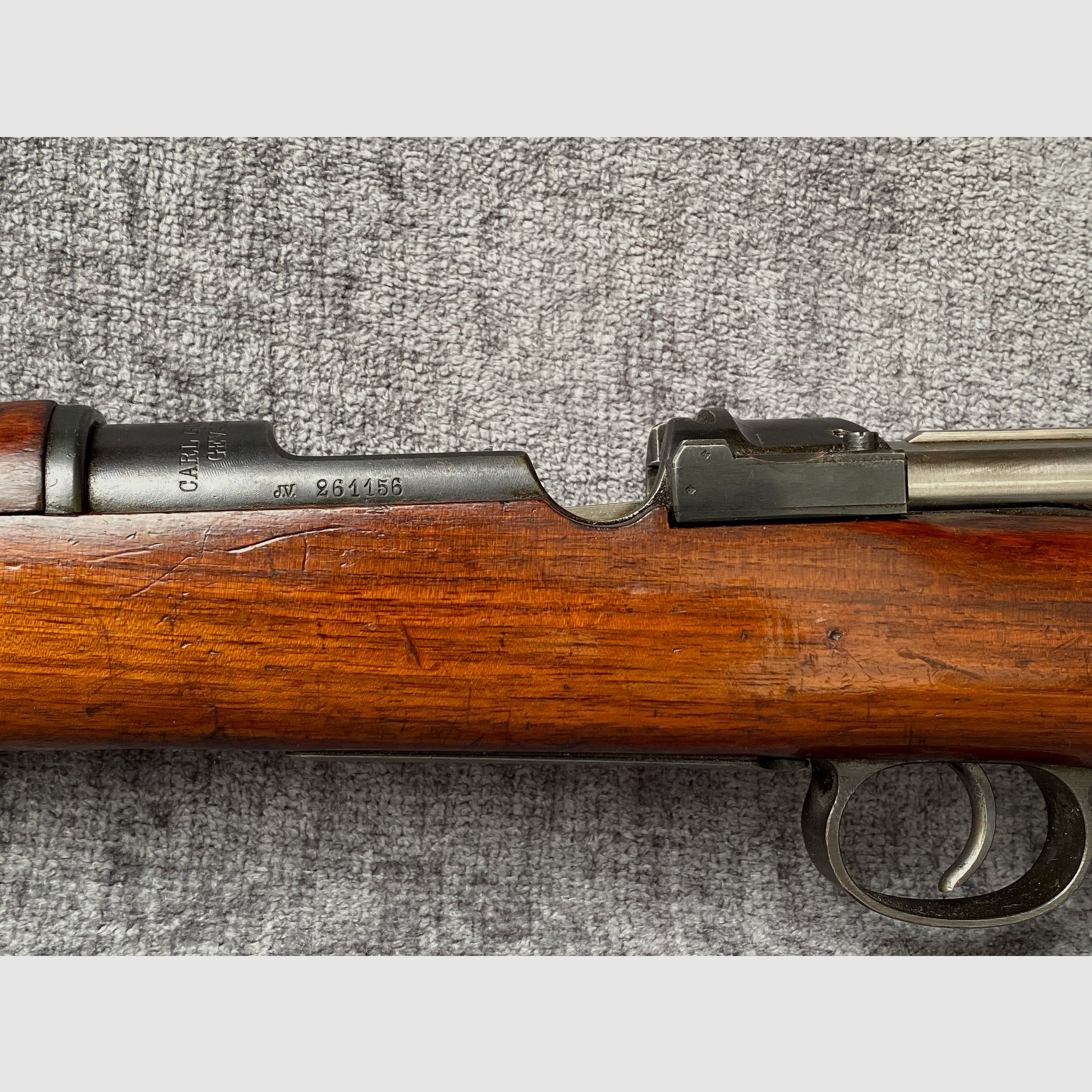 Carl Gustaf aus 1910. Numerngleich.