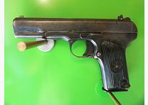 Tokarev TT33 avec canon Reducta cal. 4 mm M20 pour le tir d'entraînement #85-