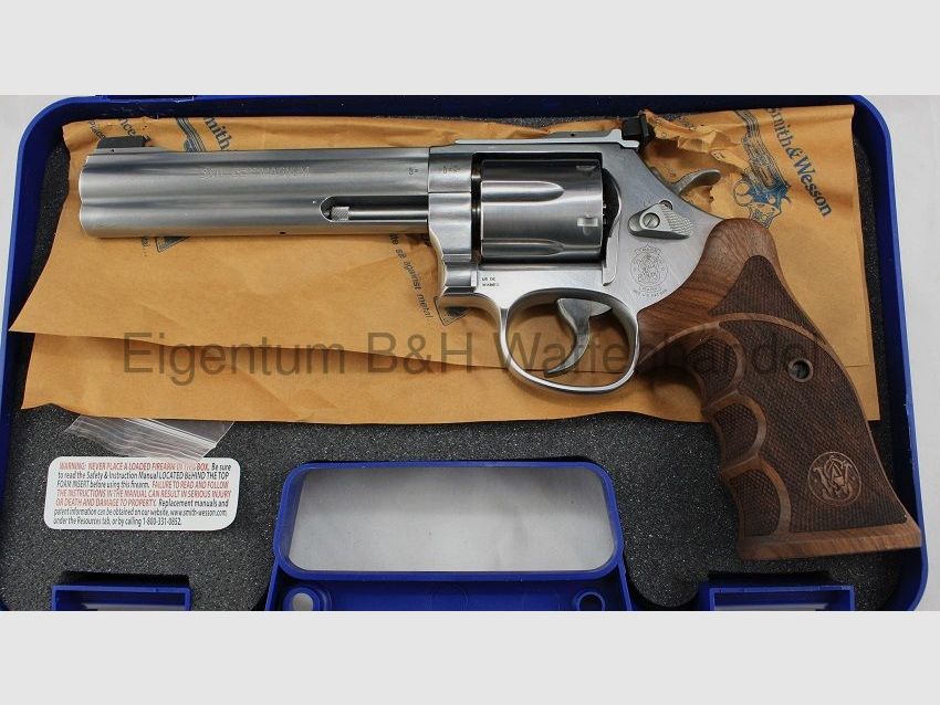 Smith & Wesson 686 Target Champion Deluxe