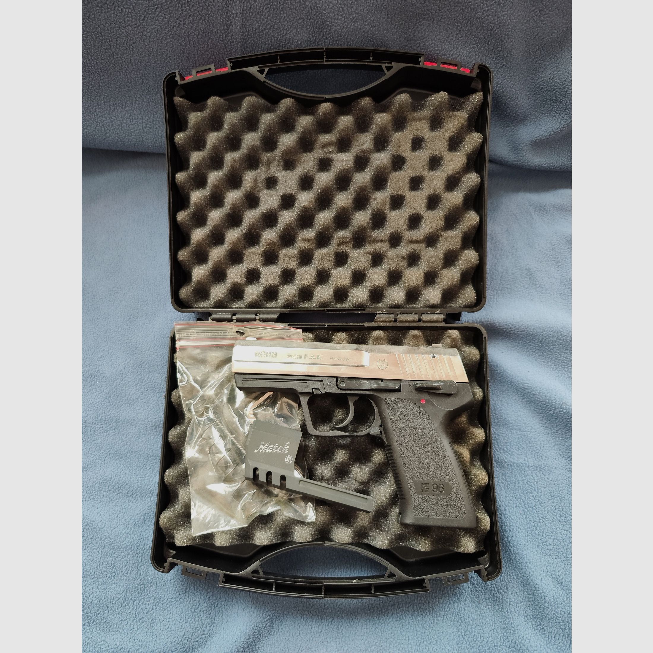 RÖHM RG 96 Match kal. 9mm P.A.K. w walizce