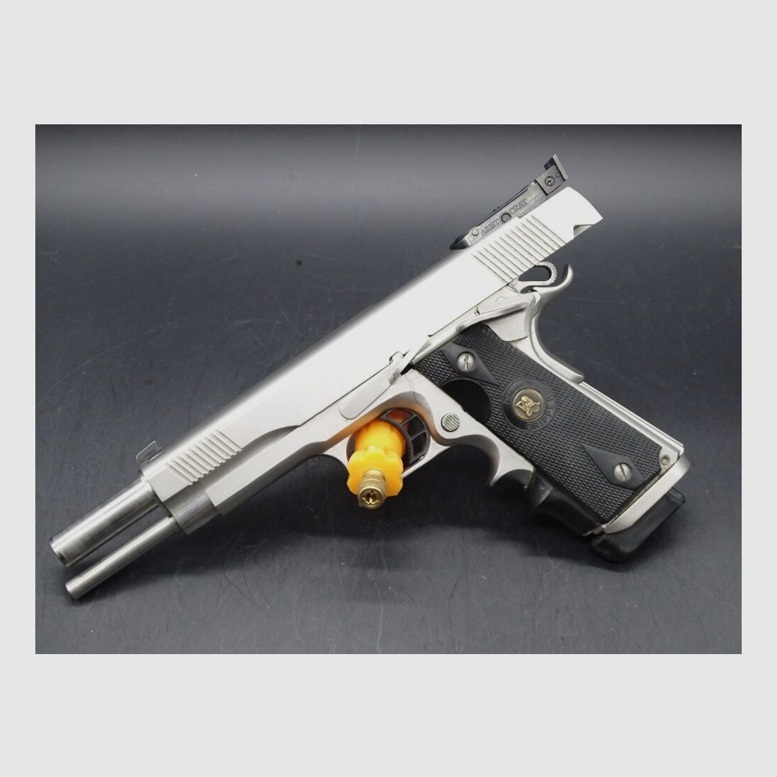 Safari Arms 1911 6" kaliber .45 Auto z celownikiem Aristocrat 1911 6"