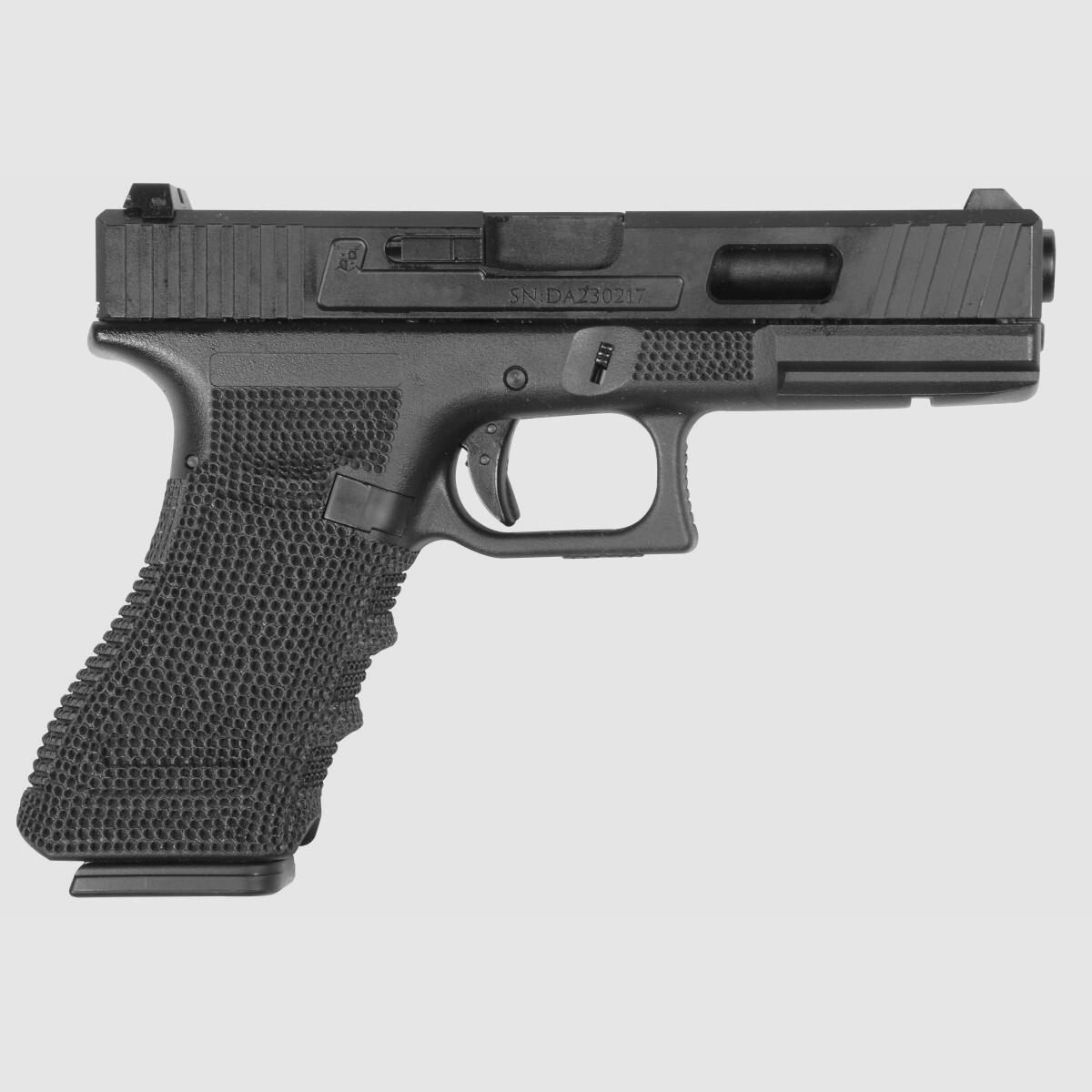 P02 GBB Airsoft Pistole in Schwarz | Delta Armory