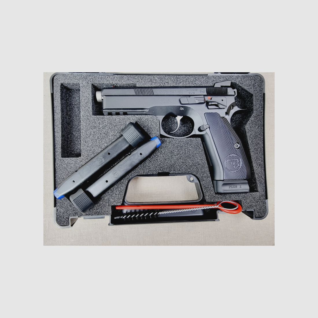 CZ 75 SP01 Shadow Mamba 17RD 9mm Luger Neu! 3/1007