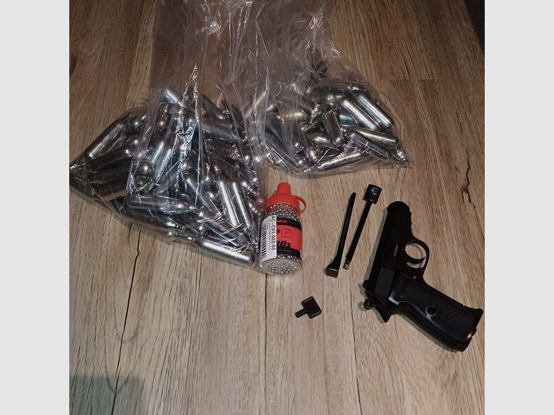 Walther PPK 4,5 mm BB CO2 Umarex mit Kapseln Konvolut