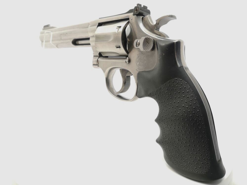 Smith & Wesson 617-1