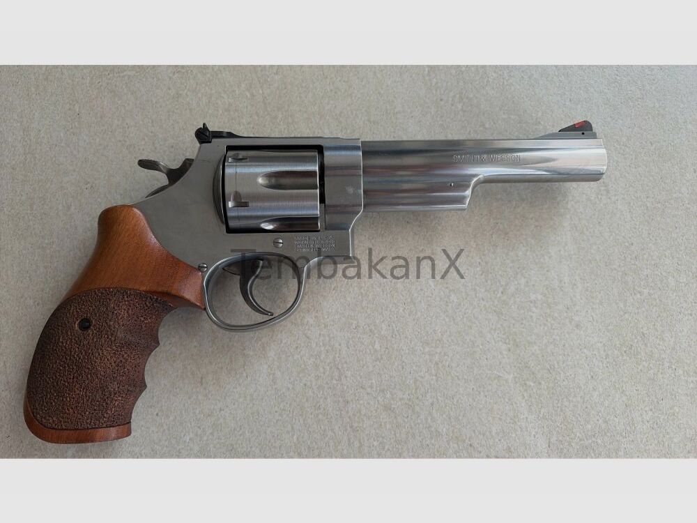 Smith & Wesson 629-6 mit Koffer .44RemMag