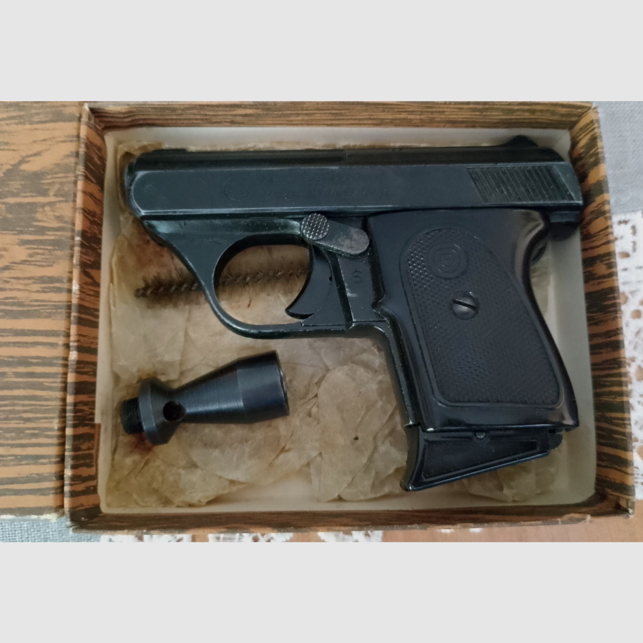 Seltene ME 8 Detective 8mm Knall im PTB 100/2