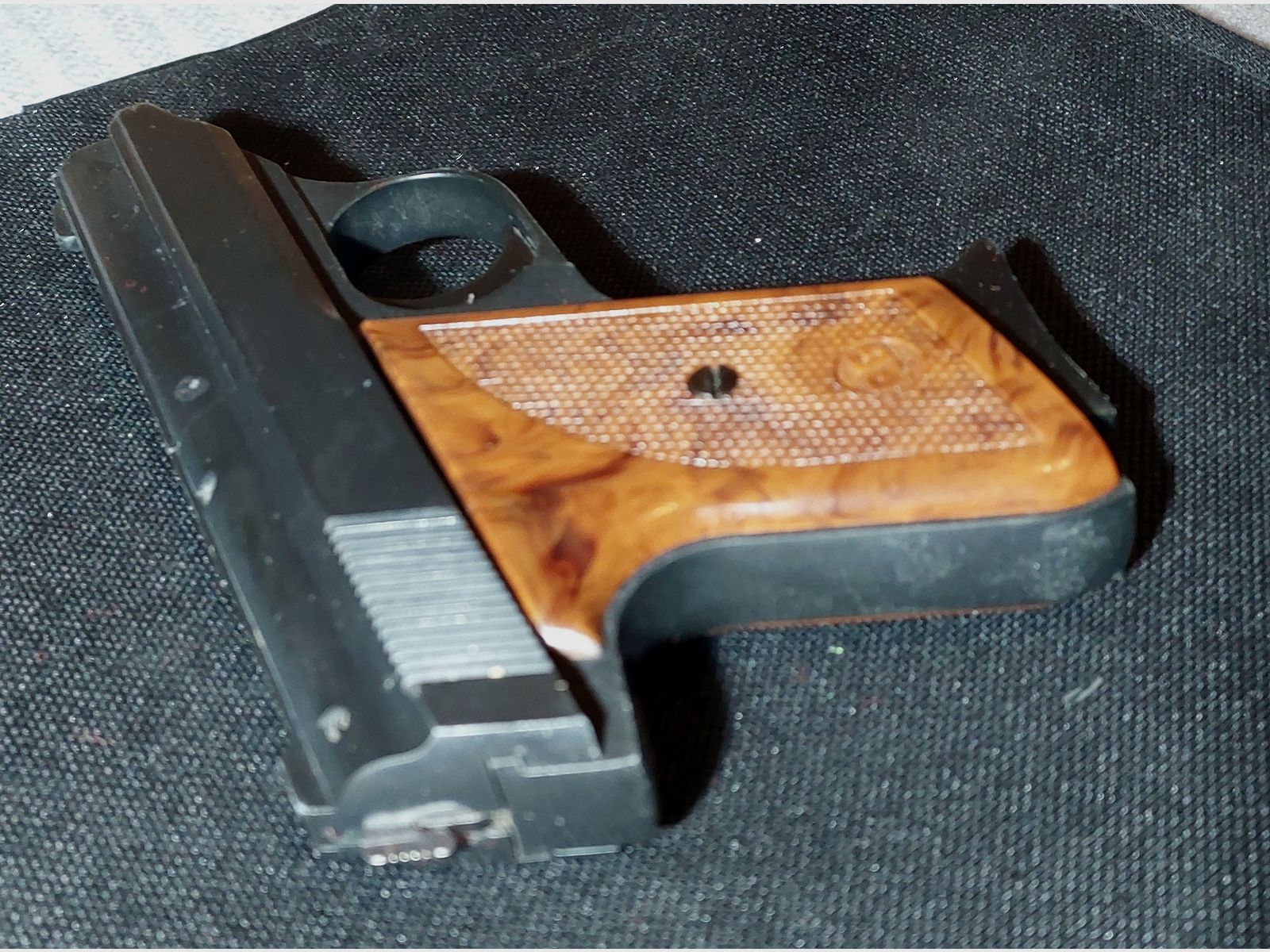 Röhm RG8 (RG 8) Pistolet à blanc Cal. 8mm OVP (PTB 154) RARE !