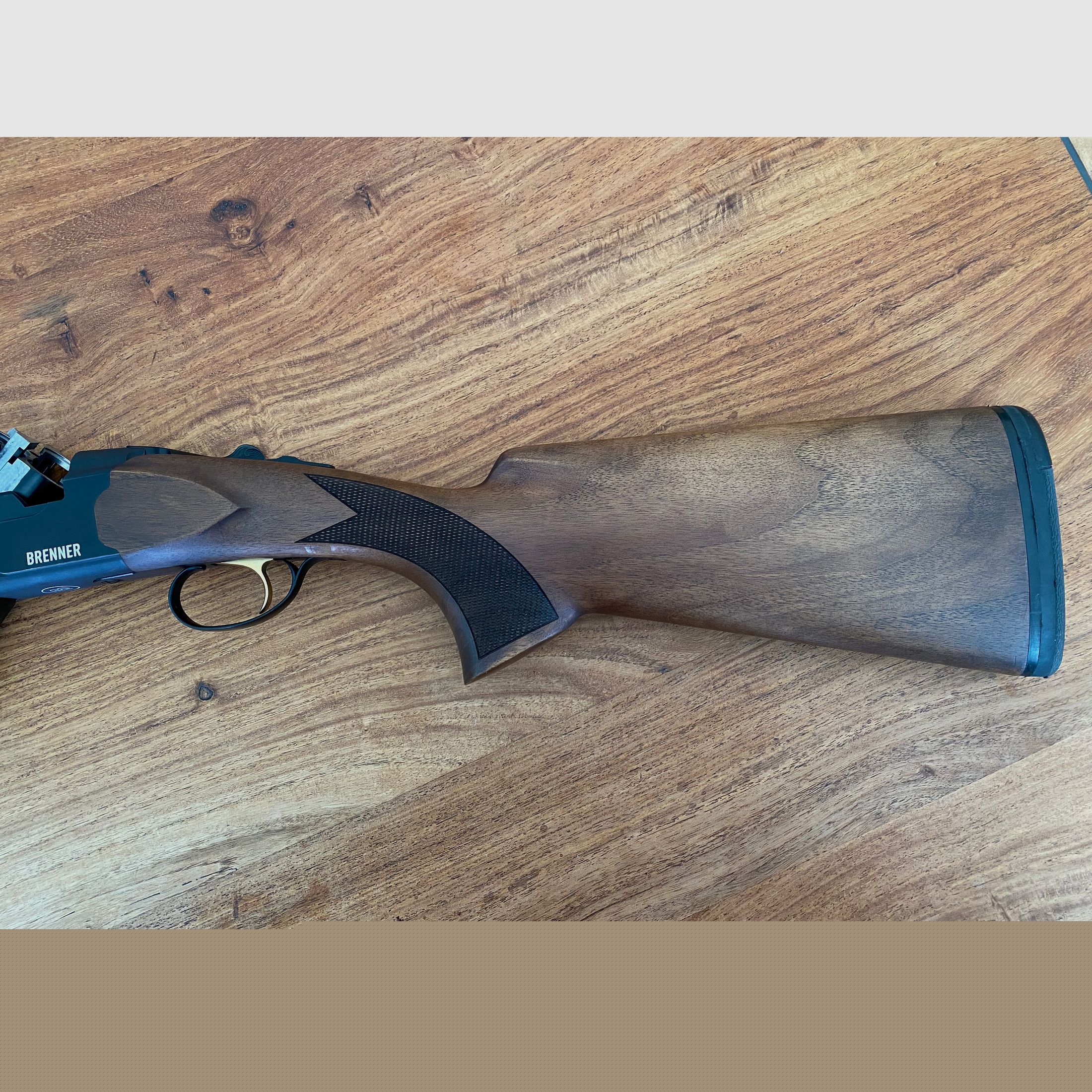 Brenner BF18 in schwarz, 12/76, Stahlschrotbeschuss