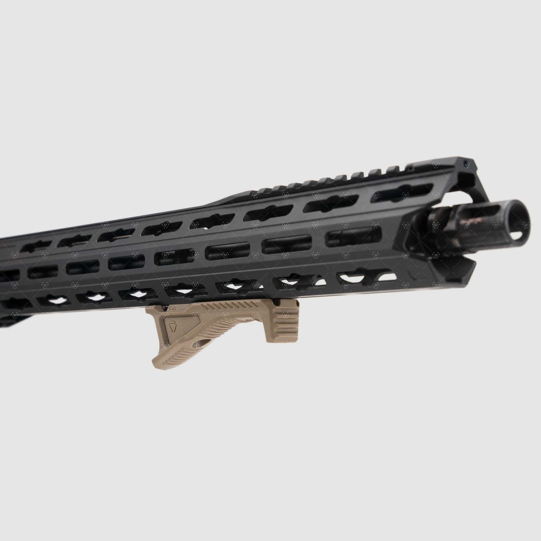 STRIKE INDUSTRIES Cobra Fore Grip with Cable Management FDE, Bild 4 von 5