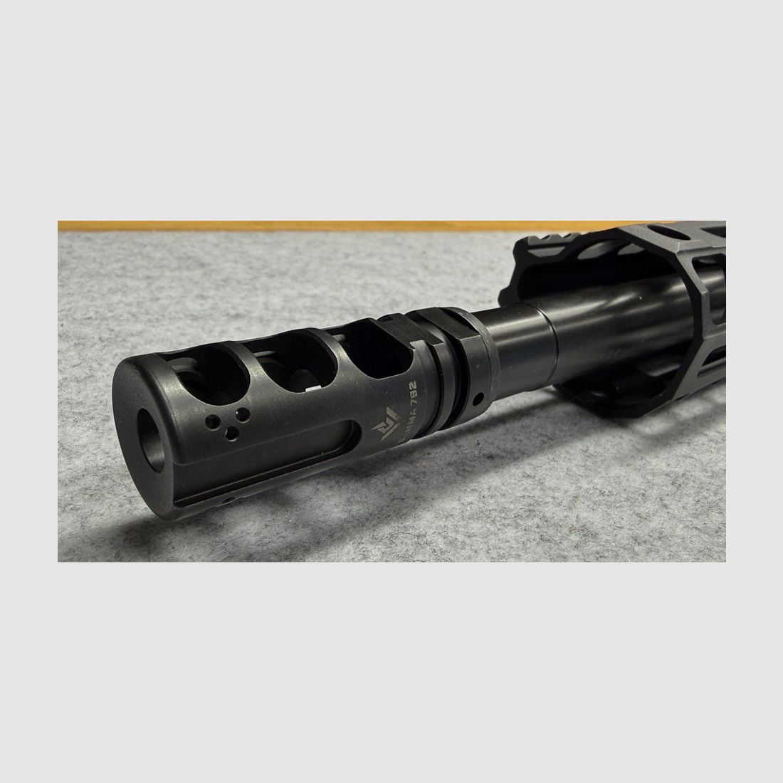 Stag Arms STAG10 Tactical im Kaliber .308 Winchester mit 16" Lauf