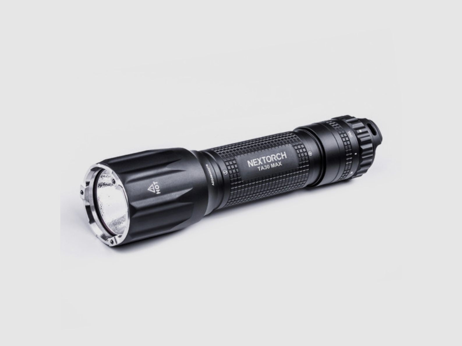 NEXTORCH TA30MAX 2100 Lumens Lampe de poche tactique LED portée de 250 m