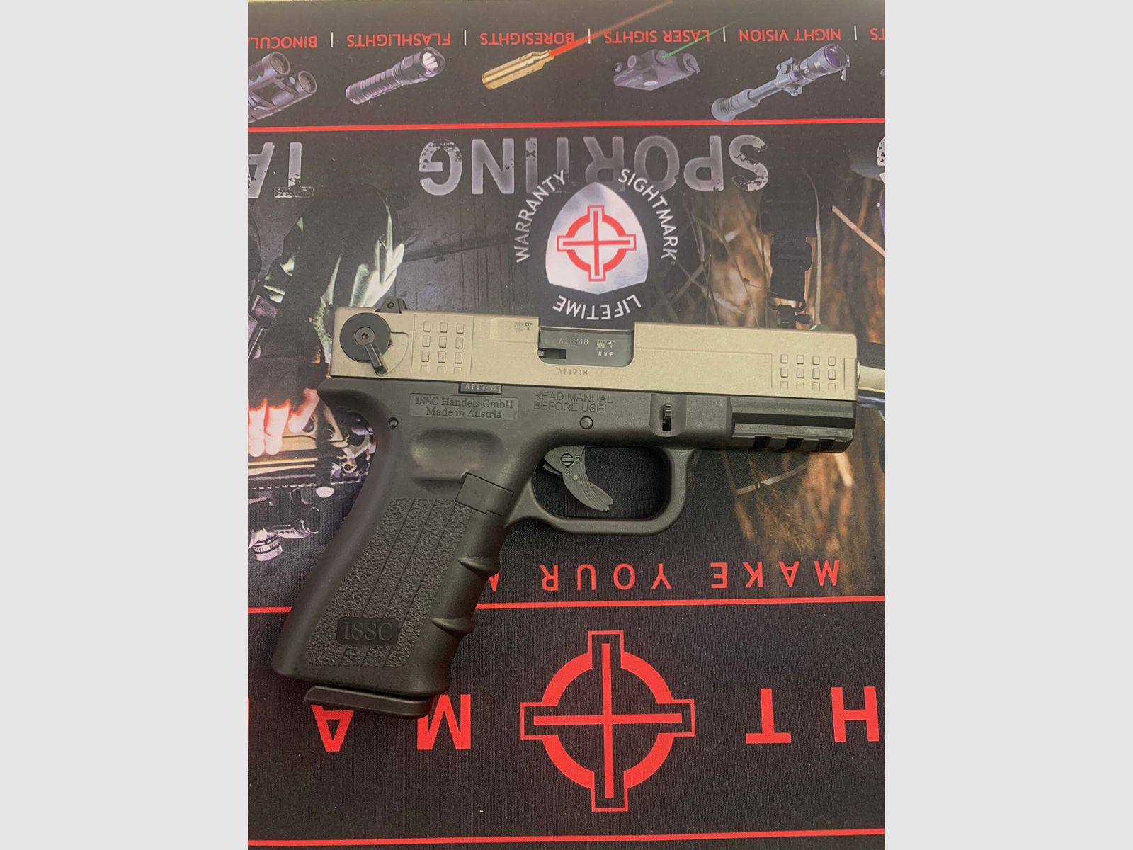 ISSC M 22 SCHWARZ/CHROM