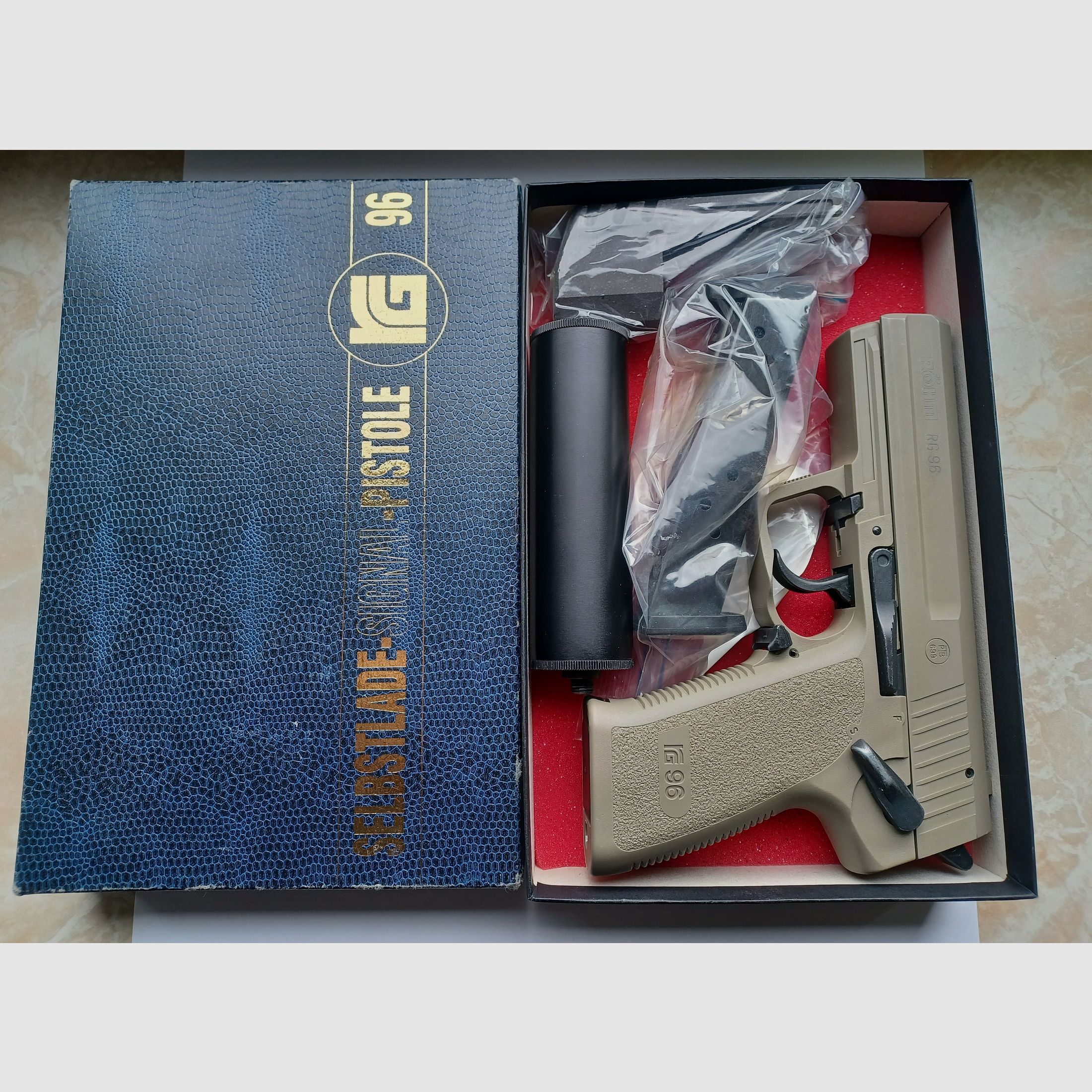 Röhm RG96 ICON GREY cal. 9mm P.A.K.