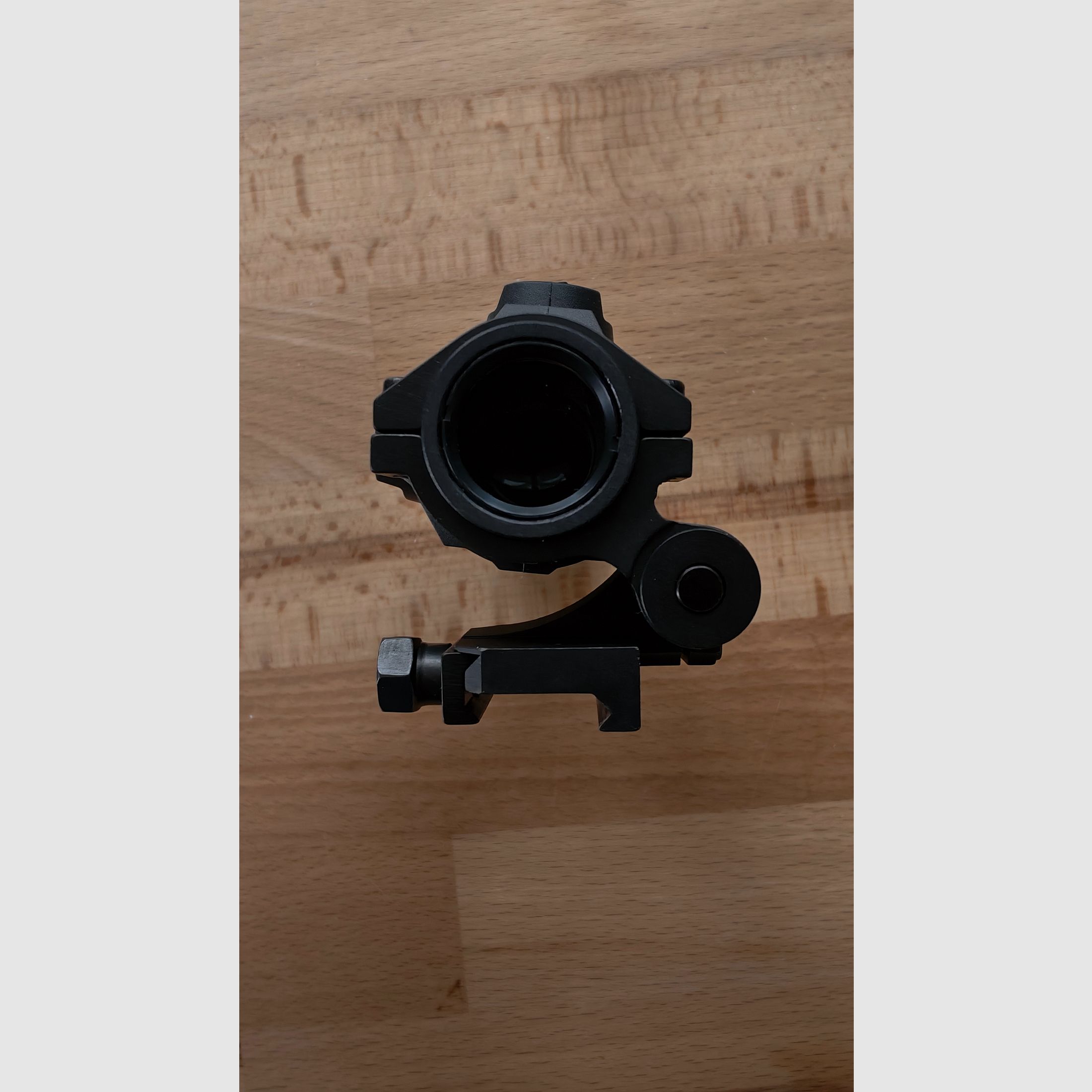 Red Dot und Vergrößerungsglas von Vector Optics