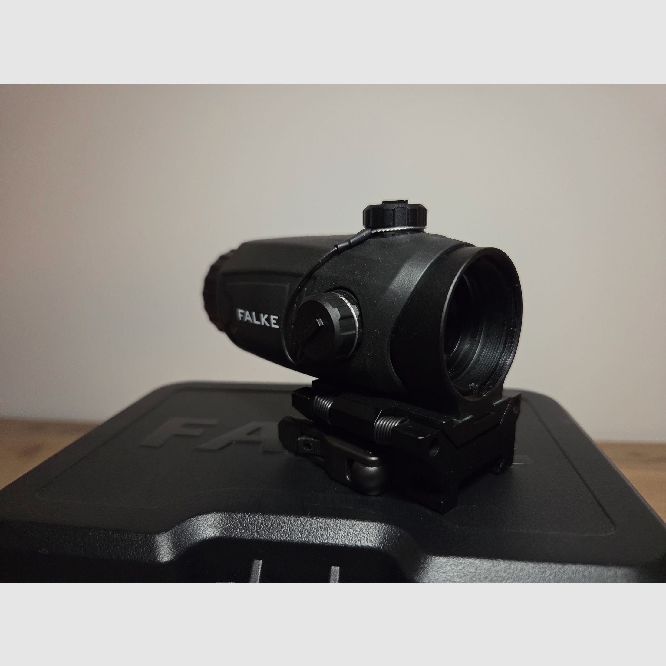 Falke Magnifier B3X LE FlipUp Montage 3 fach Vergrößerungsmodul