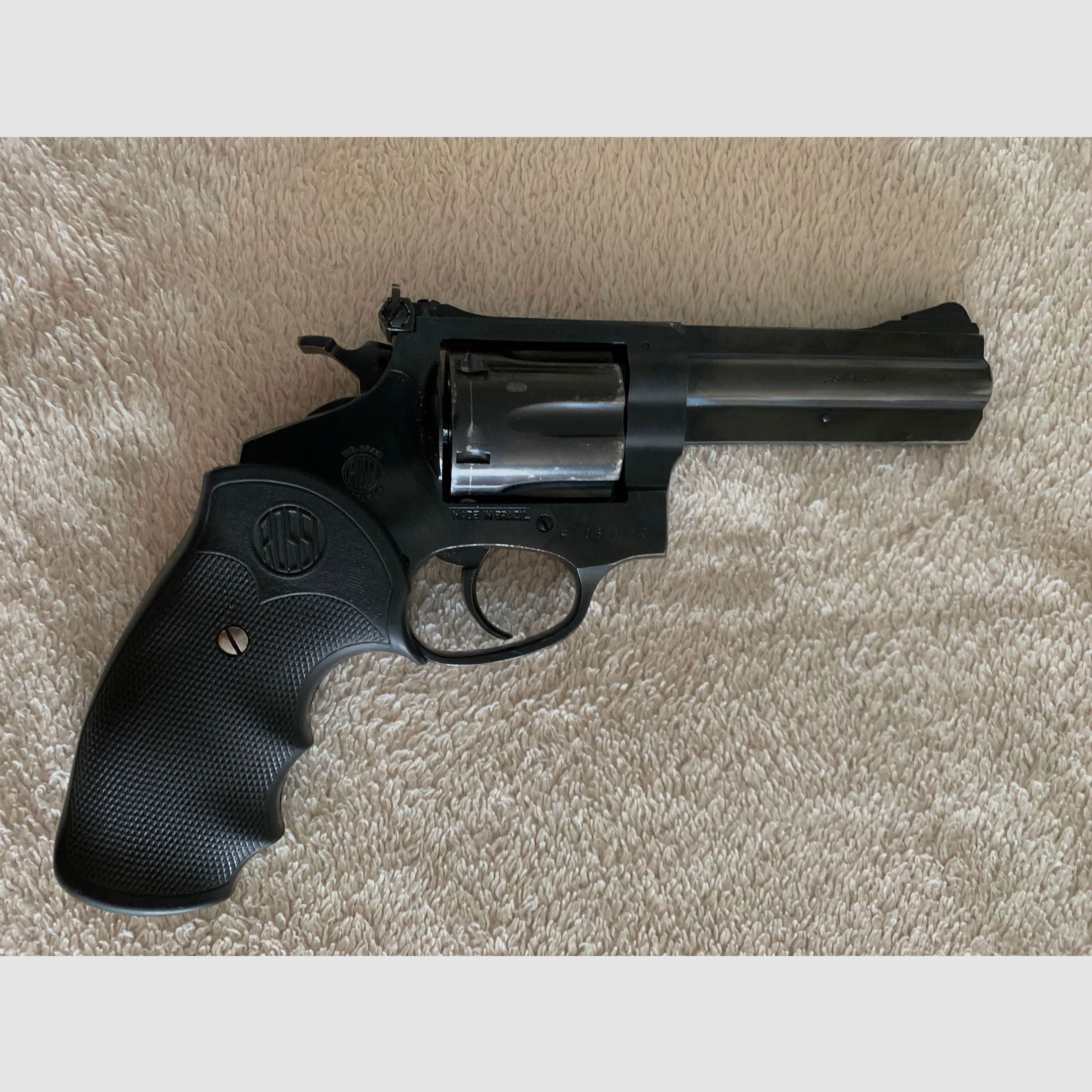 Revolver Rossi .357 Magnum und  .38 Special