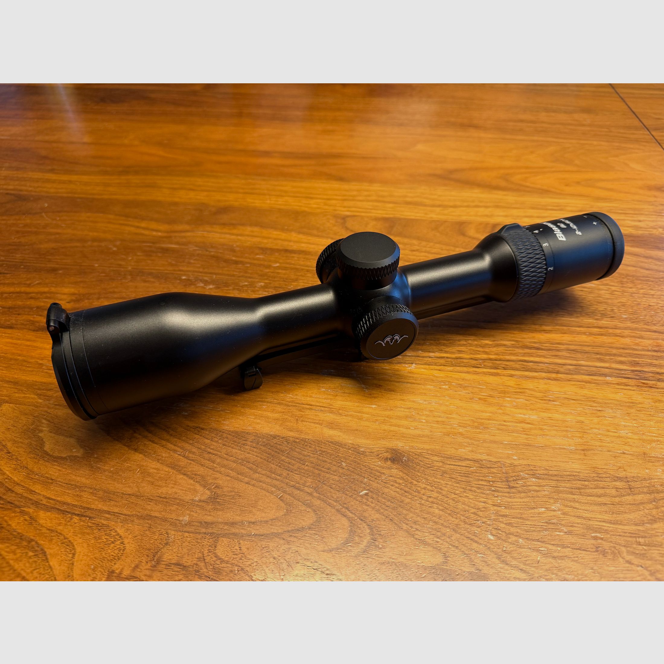 Blaser B2 2-12x50 iC Zielfernrohr mit Schiene & Sattelmontage