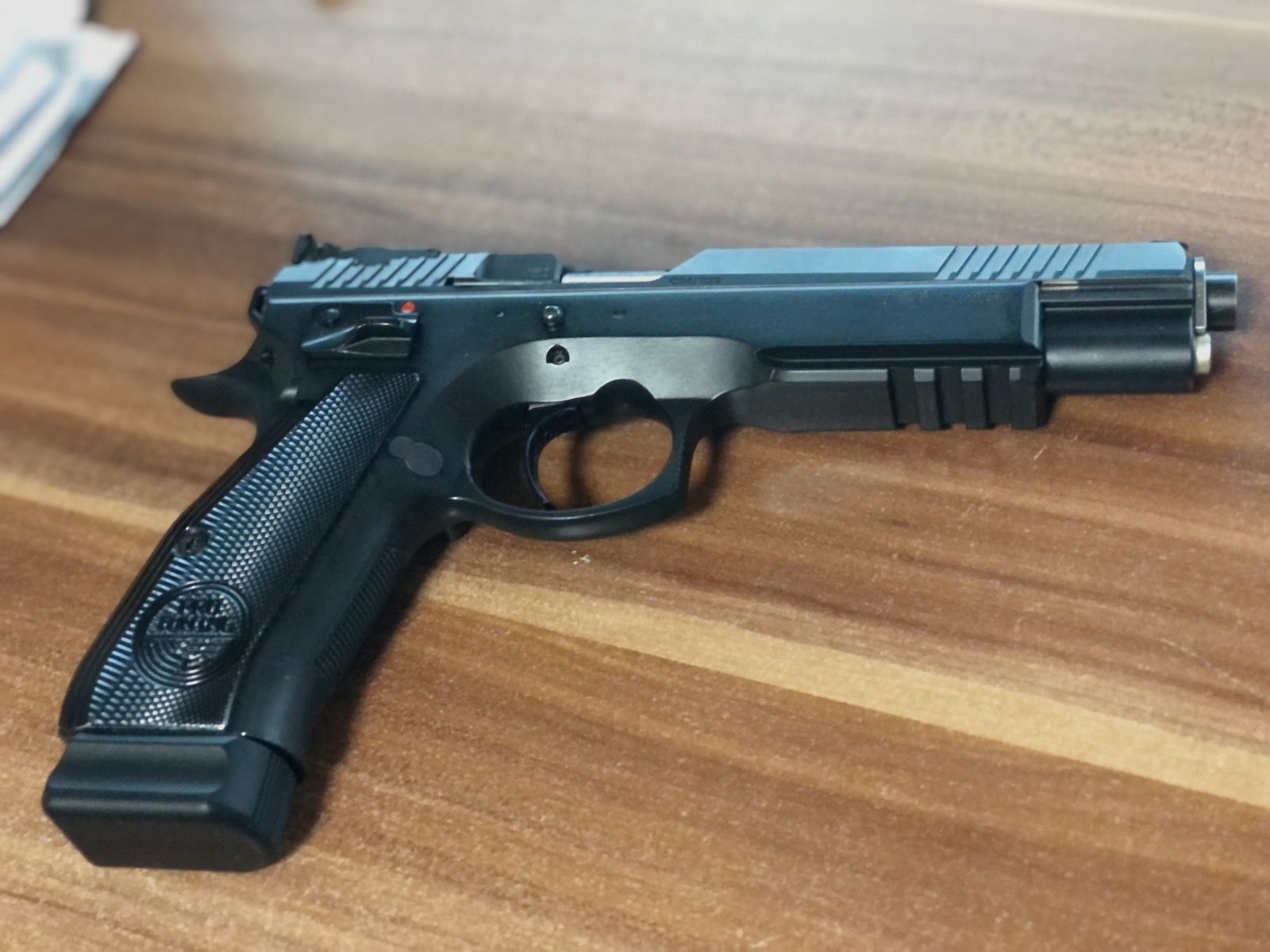 Taipan Pro Tuning en calibre 9 de la casa CZ