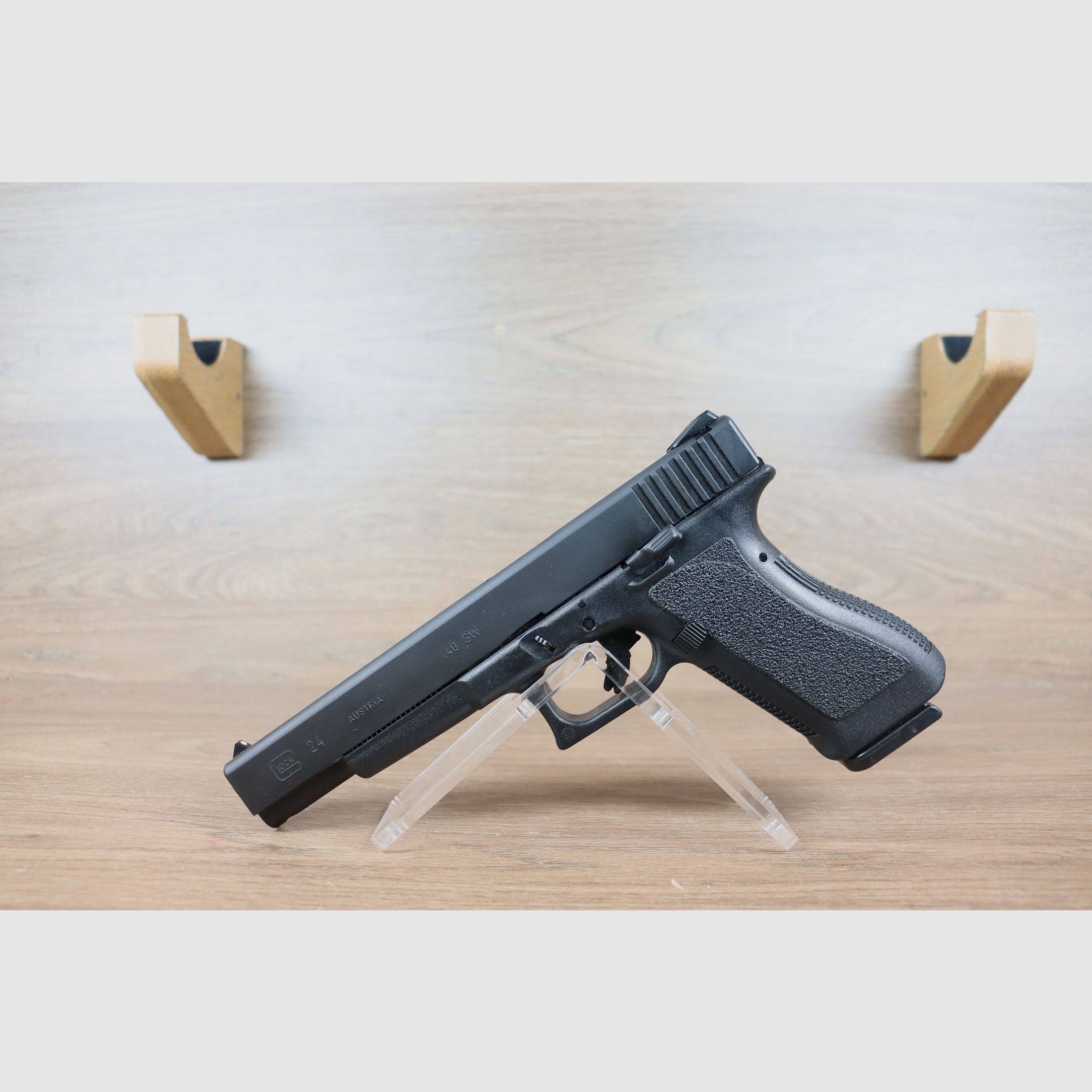 G24, Bild 2 von 4