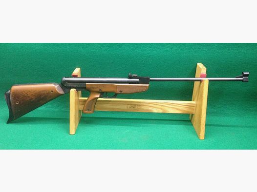 GAMO	 Carabina de aire modelo "GAMO-68"