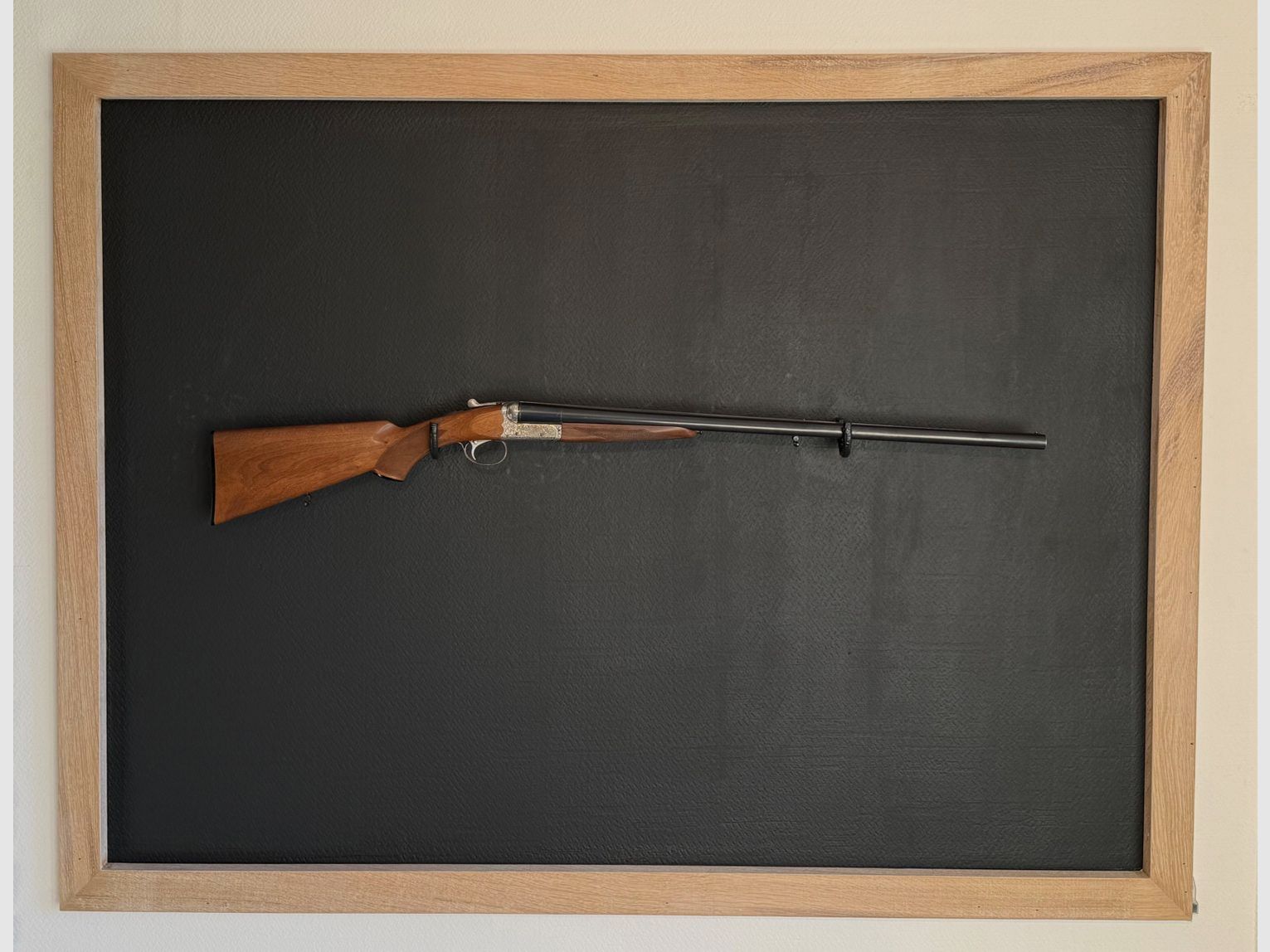 SKB 200E con disparador único calibre 12/70 en estado EXCELENTE