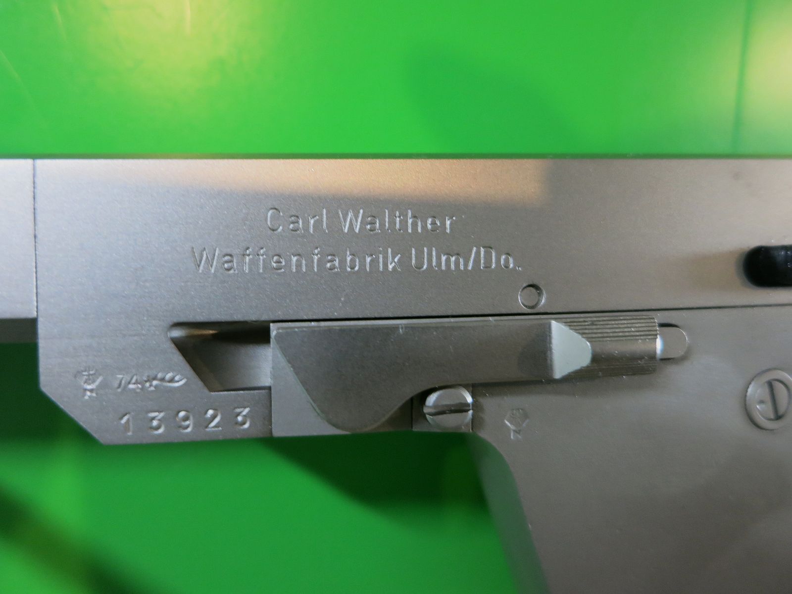 Sport-Pistole Walther OSP Kaliber .22lr, NILL Sport-Griff, .22 Short, Nickel-Version    #79-