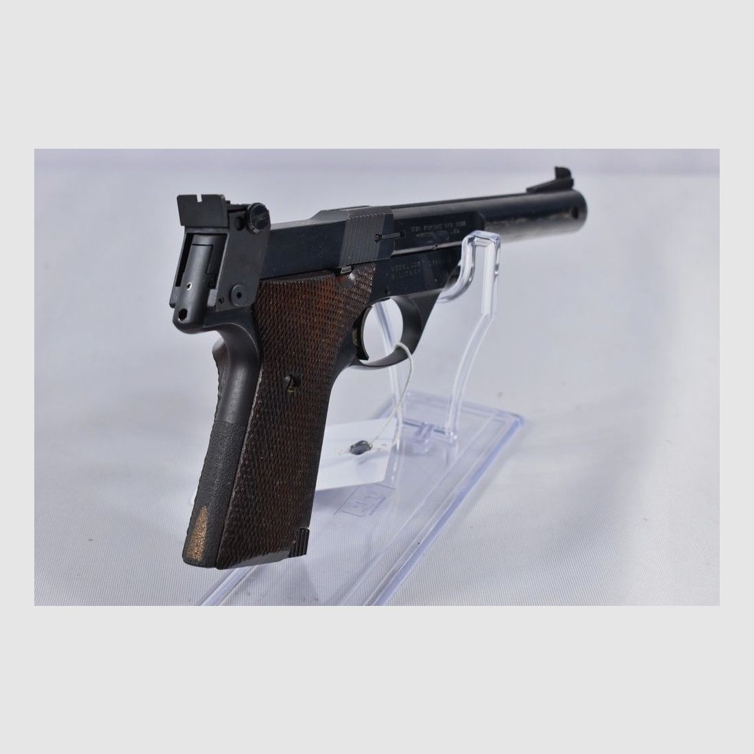 Wysoki standard 106 wojskowy