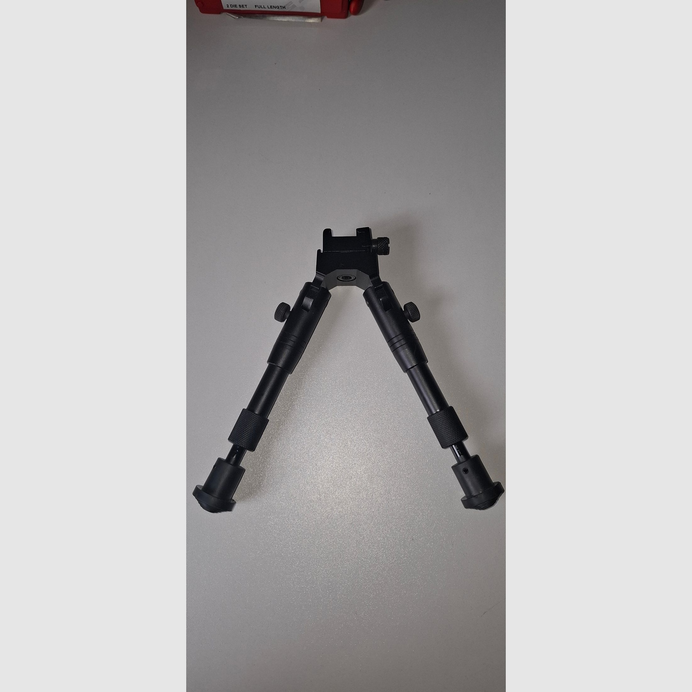 UTG Universal Shooter's Bipod / tweepoot 15,7-17 cm, afbeelding 1 van 3