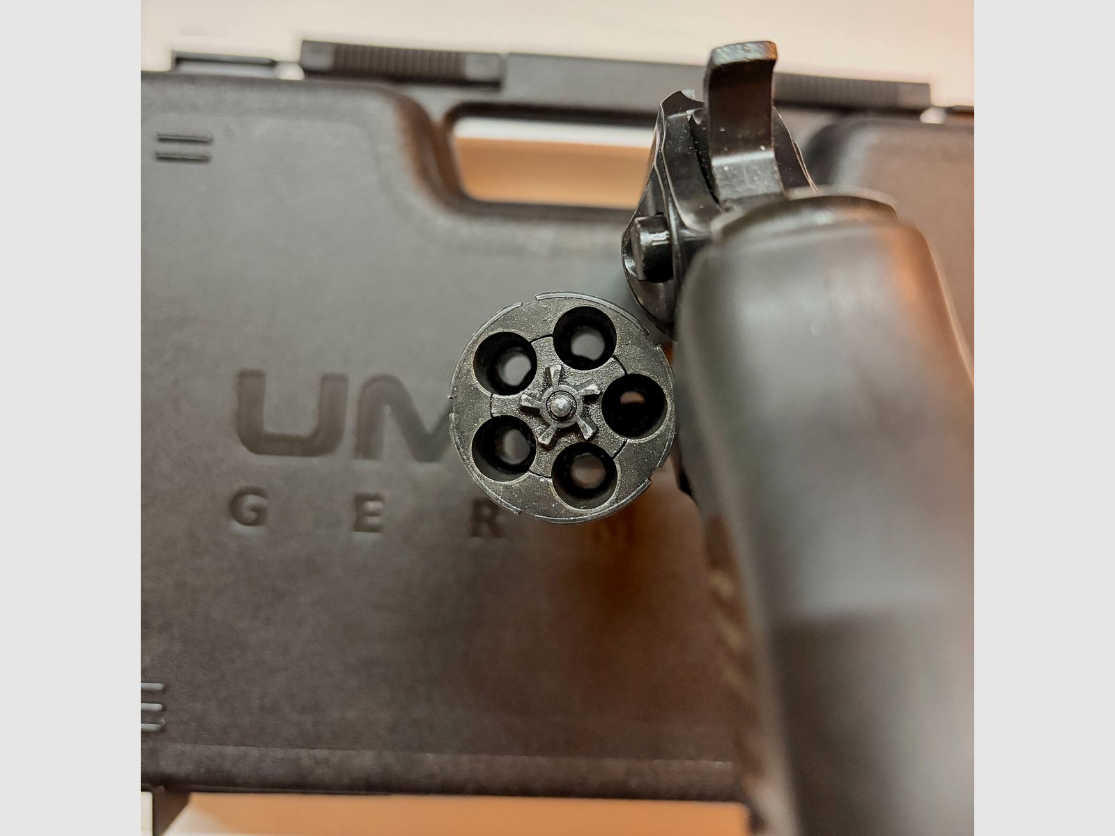 Blank firing revolver ME 38 Compact, cal. 9mm blank (with case)