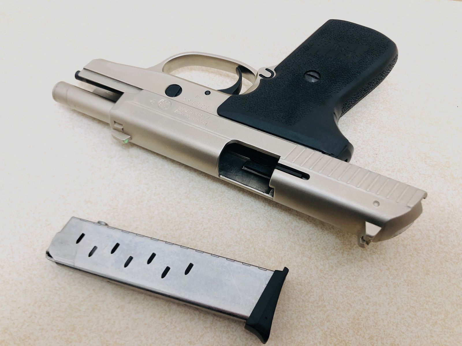 ••• SIG SAUER P239 pistolet d'alarme / Nickel / accessoires / OVP / PTB 799 •••