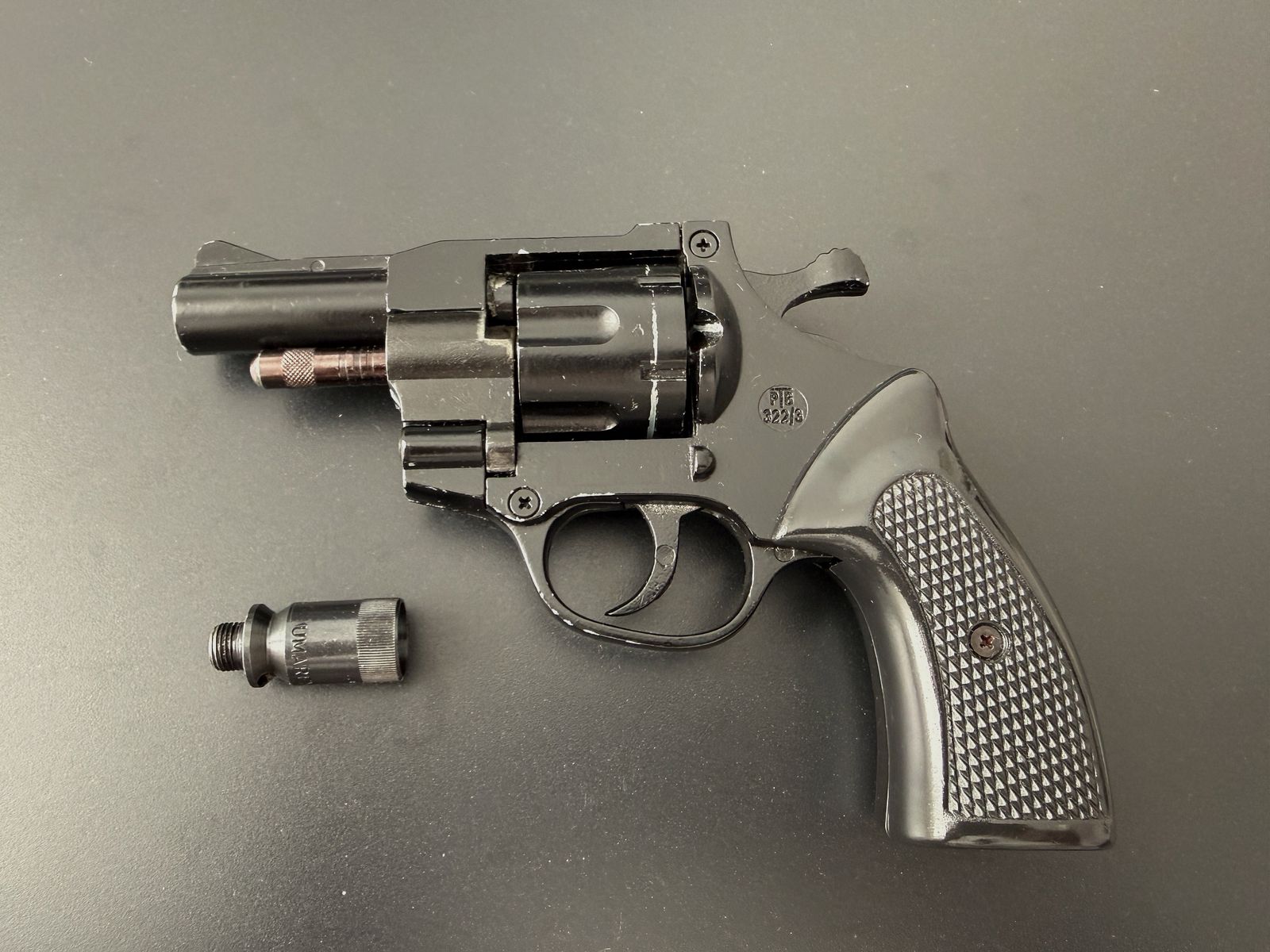 Revolver à blanc UMAREX Champion Cal. 9mm 380 Knall