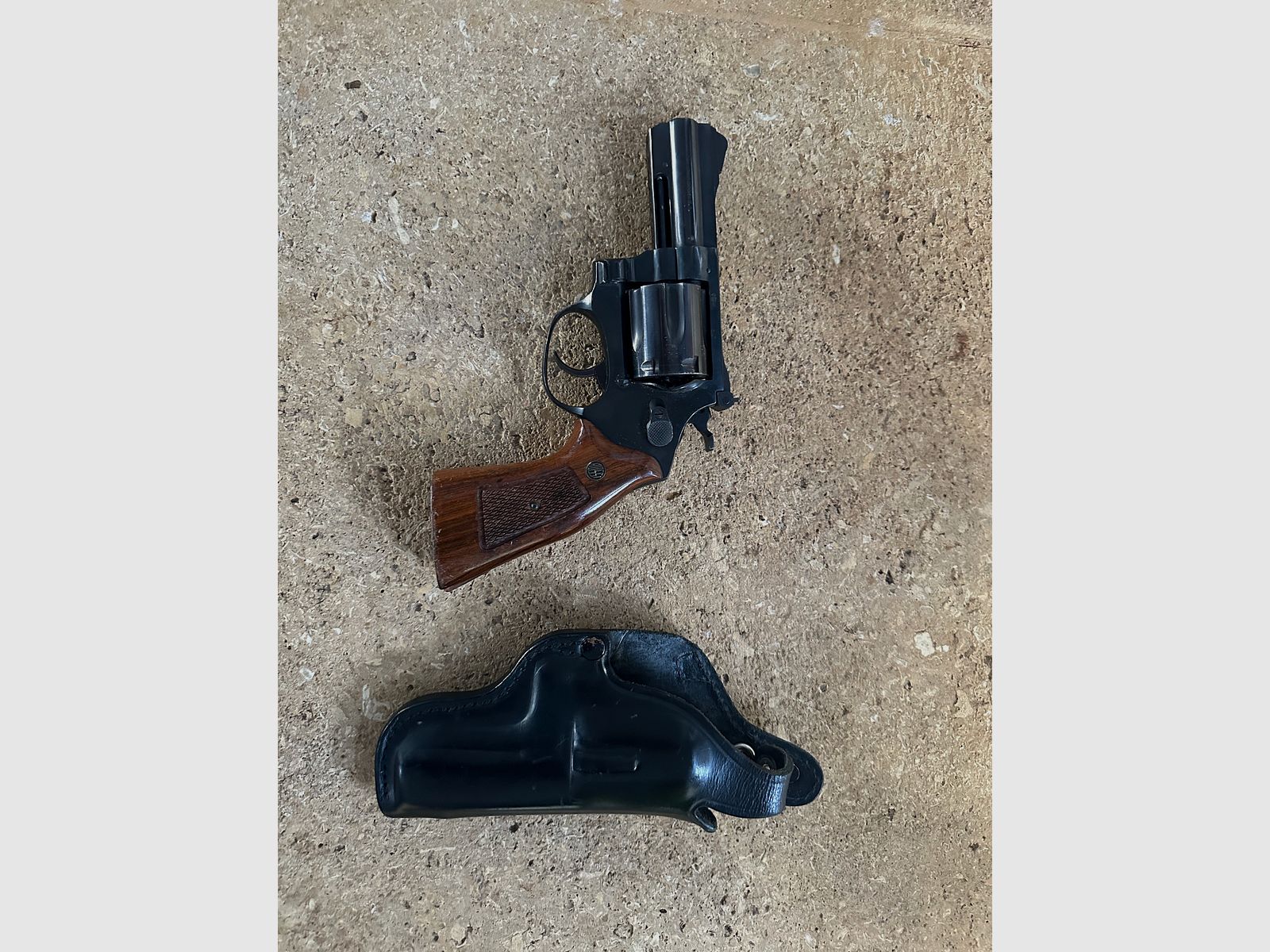 Revolver Rossi Mod. 43